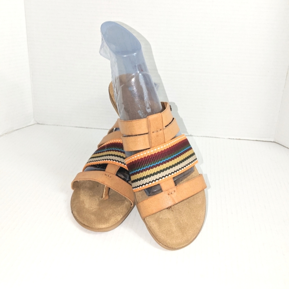 Gloria Vanderbilt Sandals Sz 8 👡